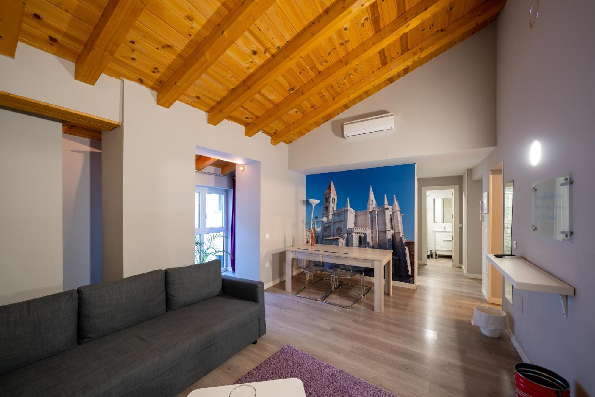 Apartamentos Go - Leopoldo Cano Center Valladolid Kültér fotó