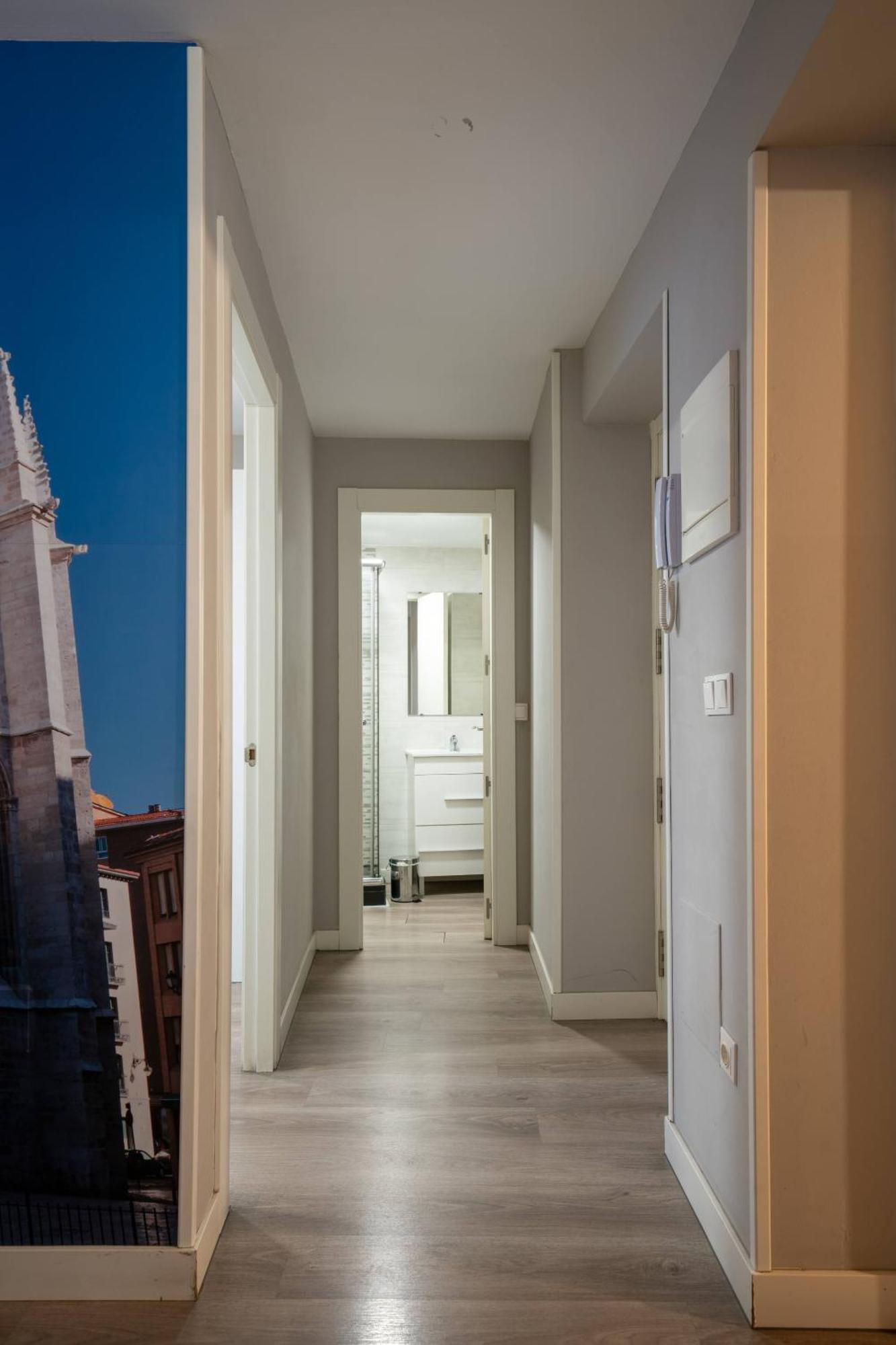 Apartamentos Go - Leopoldo Cano Center Valladolid Kültér fotó